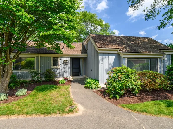 462 Heritage Village #B, Southbury, CT 06488
