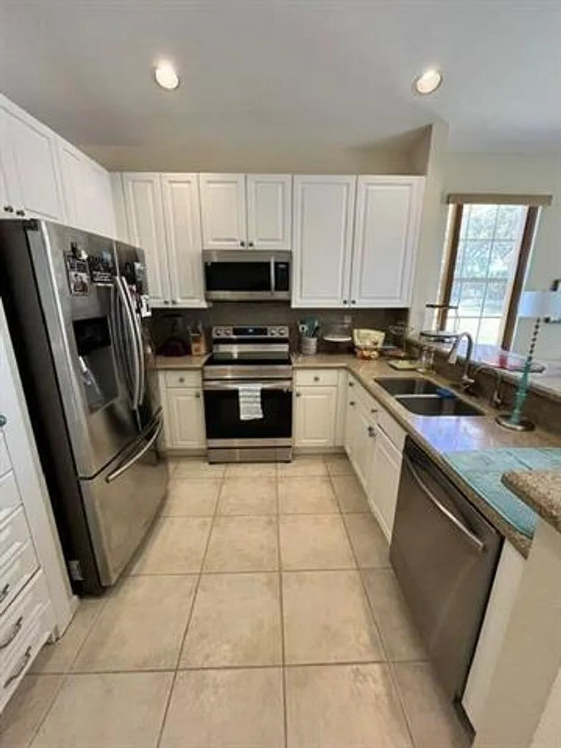 1828 NW 79th Way th 1828, Pembroke Pines, FL 33024 — Photo 2