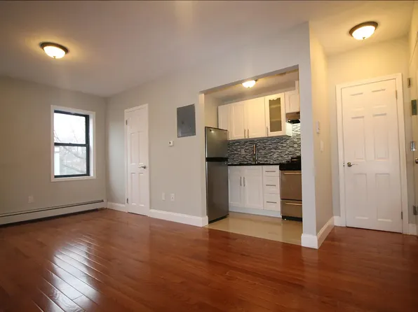 151 Henry Johnson Blvd APT 3A, Albany, NY 12210