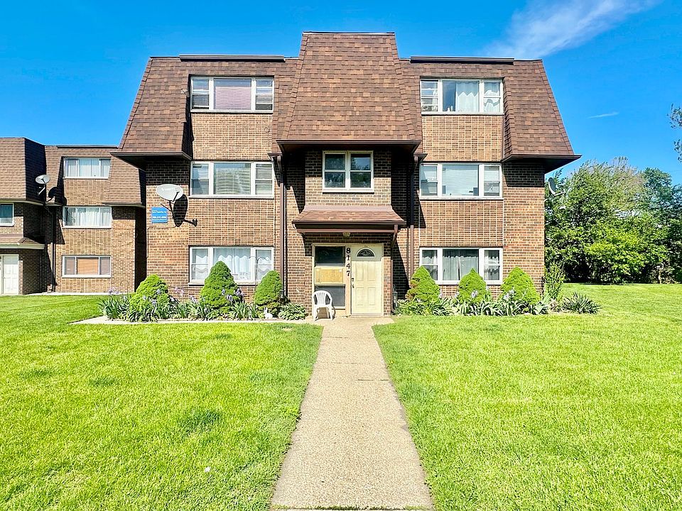 1st image of 8147 Ogden Ave #2S