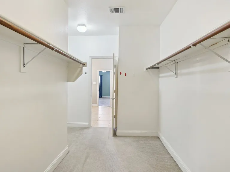 313 Country Lakes Dr — Photo 24