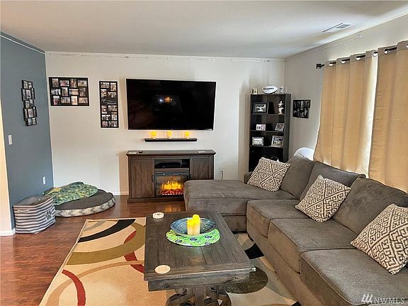 4th image of 8118 153rd Street Ct E