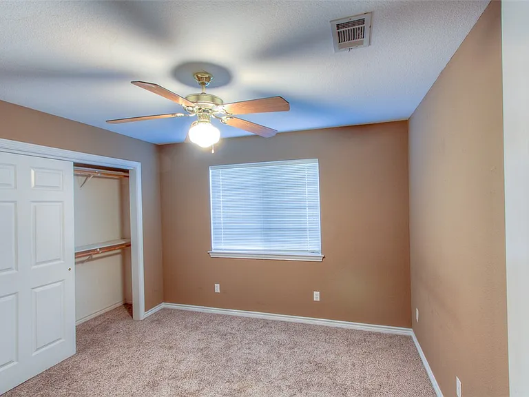 2325 Antelope Ln — Photo 7