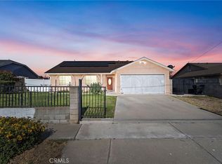 9055 Elm Ave, Fontana, CA 92335