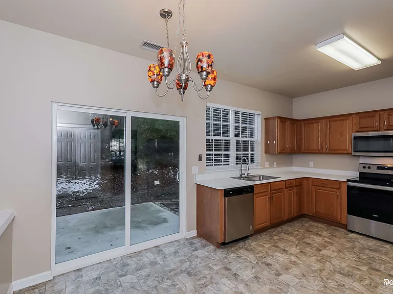15118 Edindale Dr — Photo 6