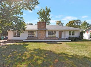 202 W 10th St, Willow Springs, MO 65793