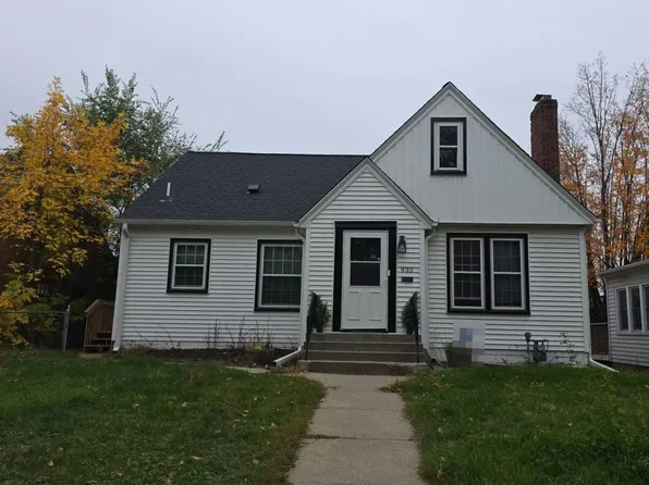 930 Hawthorne Ave E, Saint Paul, MN 55106