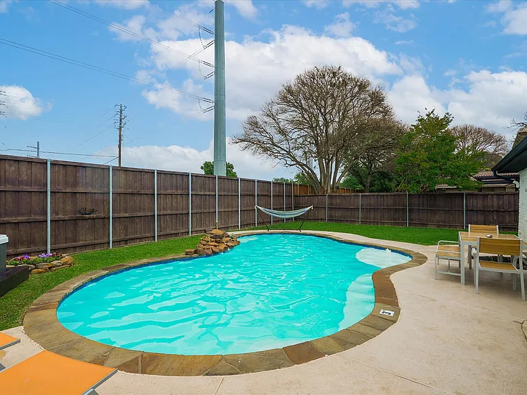 1205 Hillsdale Dr — Photo 32