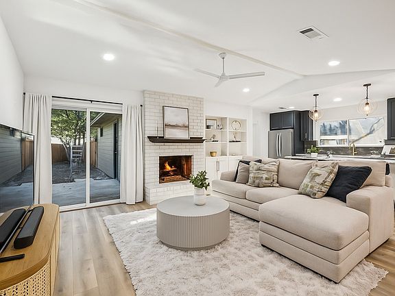 4th image of 13430 Purple Sage Rd