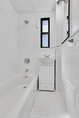 Rented by Cooper & Cooper Real Estate | media 20