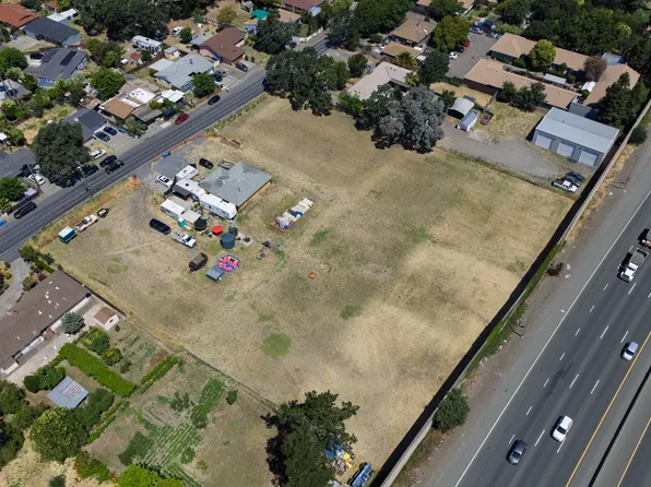 2180 Corby Avenue, Santa Rosa, CA 95407