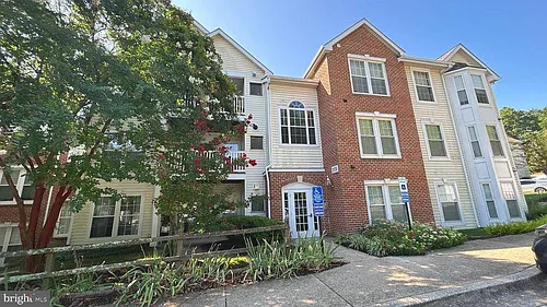 3109 River Bend Ct #D202 Photo 1