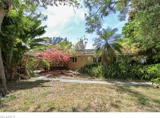 10805 Winterview Dr, Naples, FL 34109