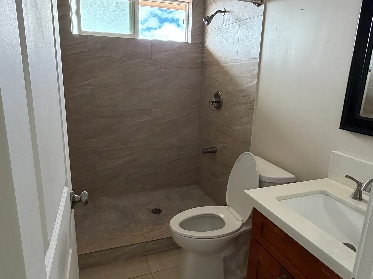 3 bed, $2,500 — Photo 3