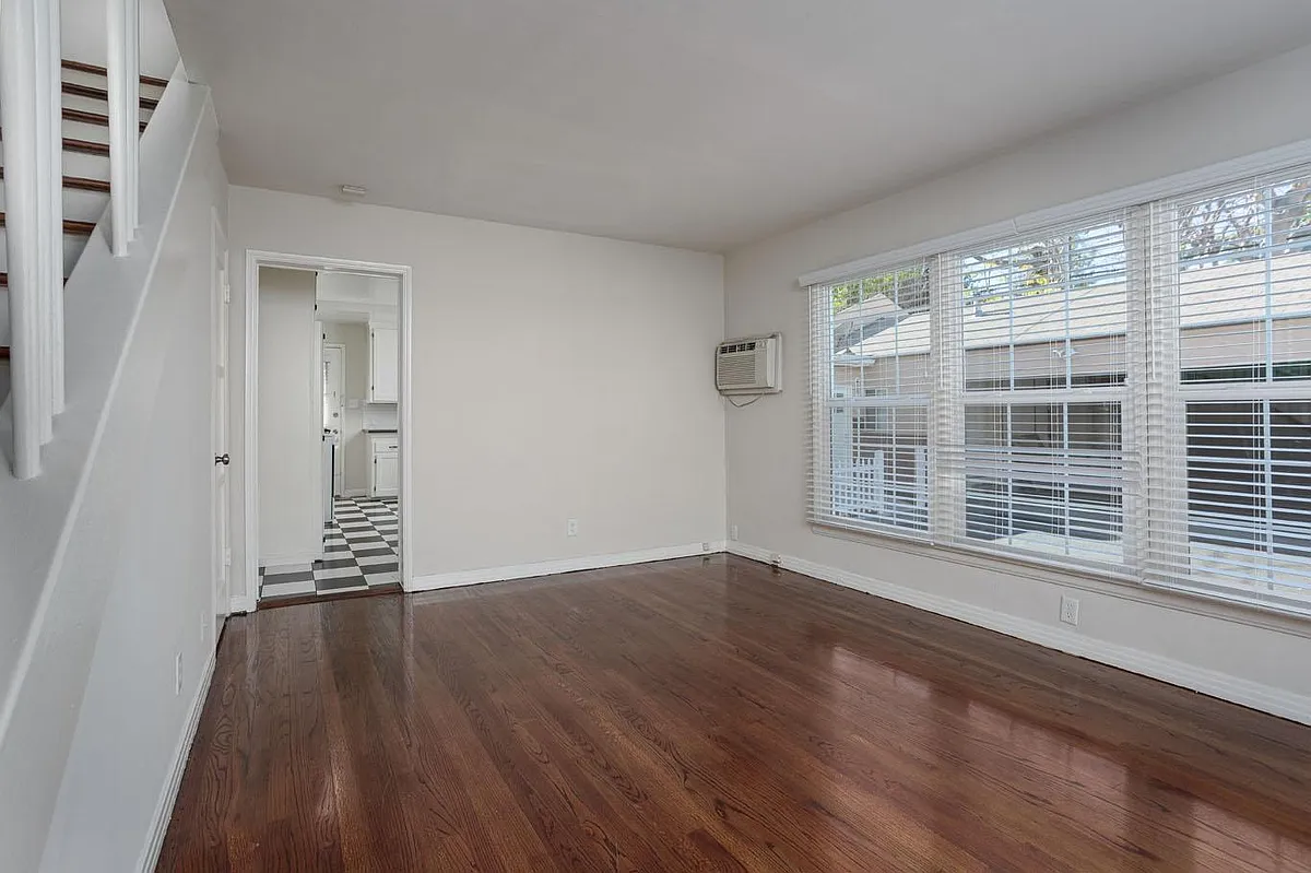 Building Photo - 4281 Tujunga Ave