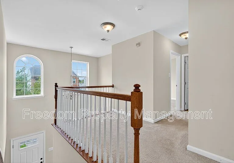7629 Hamelin Ln — Photo 32