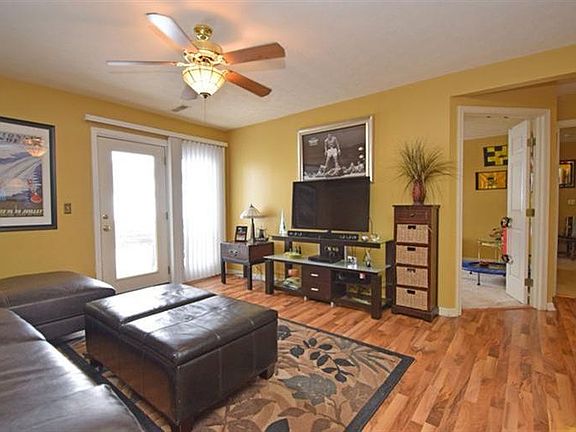 2nd image of 150 Herrington Ct APT 1