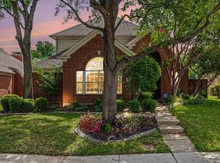 337 Touchdown Dr, Irving, TX 75063