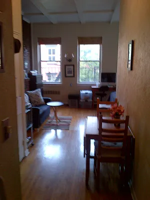 Rented by Robert Gordon, LREB | media 5