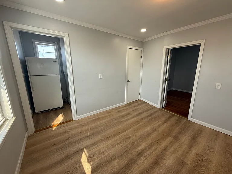 68-70 Wyeth St #3 — Photo 10