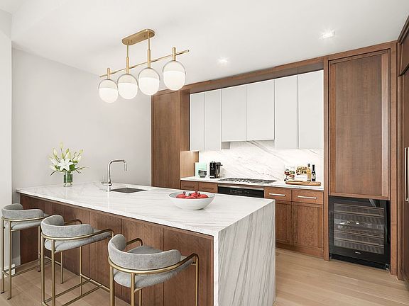 3rd image of 212 W 93rd St #5A