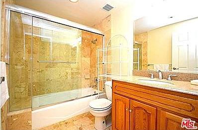 5th image of 727 S Ardmore Ave APT 306