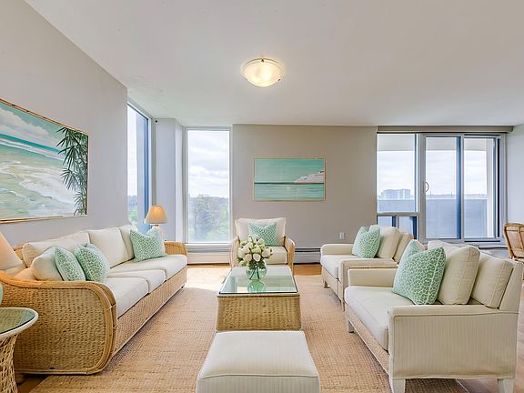 2nd image of 95 Cambridge St #2-Bedroom