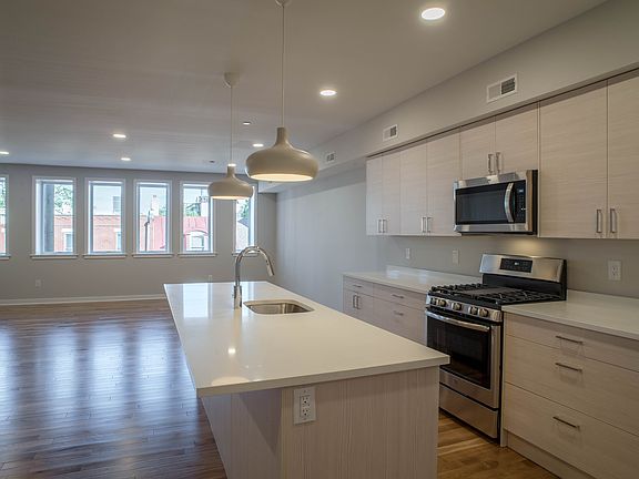 2nd image of 604-606 S 9th St #301
