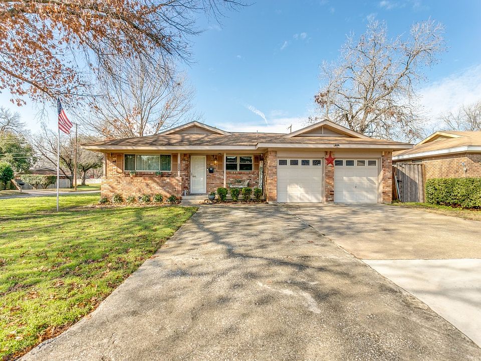 1113 Mary Dr, Hurst, TX 76053 | Zillow