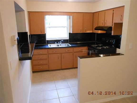 4th image of 1070 55th Ave S