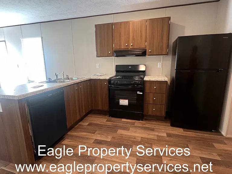 140 Springfield Dr — Photo 22