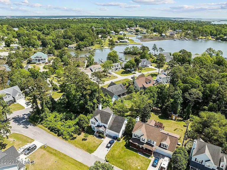 1010 Meridian Dr — Photo 46