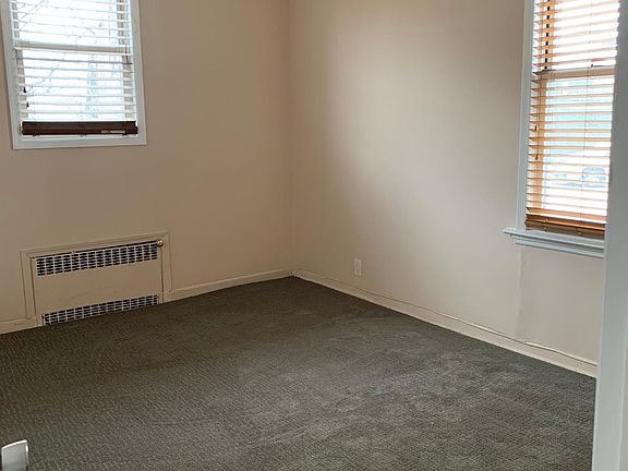 5th image of 3043 Voorhies Ave Floor 1