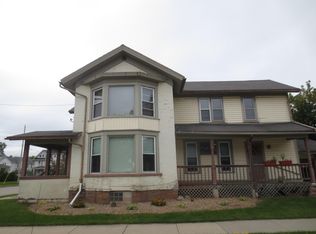 228 W Irving Ave, Oshkosh, WI 54901