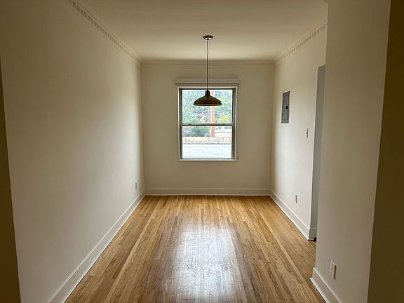 3rd image of 3312 Rowena Ave #33181