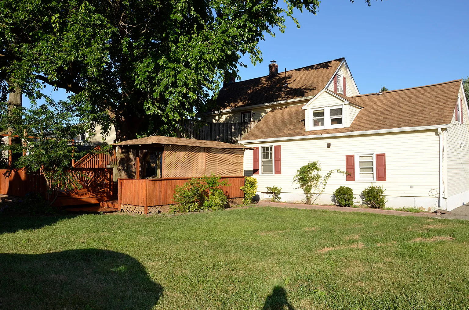2 bed, 850 sqft, $2,350 — Photo 2