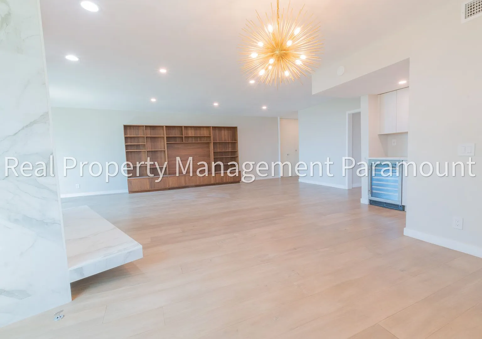 8401 Fountain Ave — Photo 4