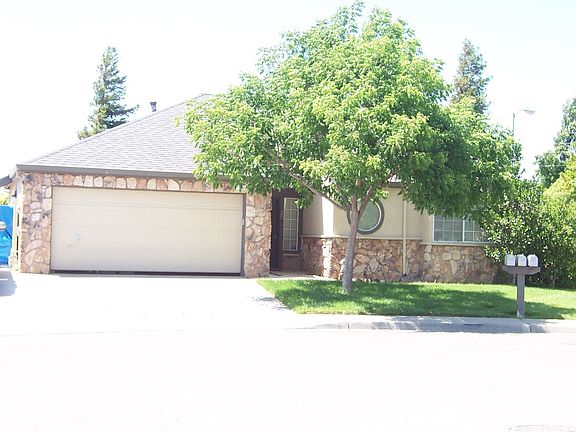 5th image of 1929 Blossom Ct