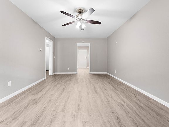 4th image of 3430 Sockwell Blvd #3440