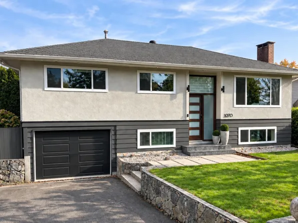 1070 Stratford Ave, Burnaby, BC V5B 3X8