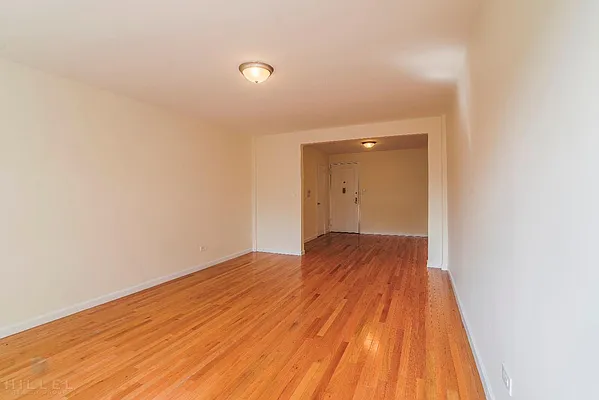 Rented by Hillel Realty Group | media 18