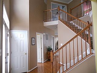 2-Story Foyer Entrance