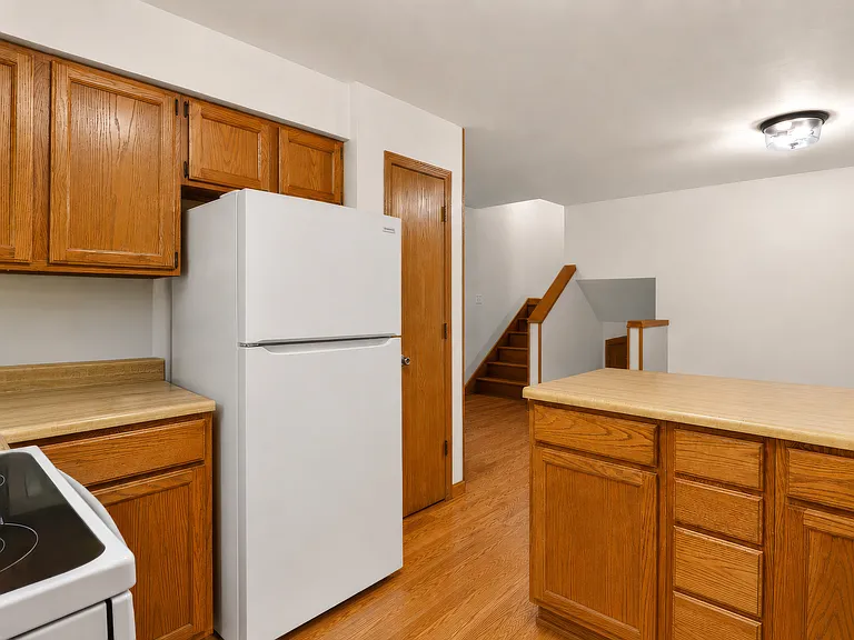 2579 King Dr — Photo 14