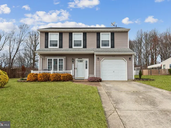 67 Edinburgh Rd, Blackwood, NJ 08012