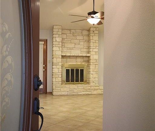 2nd image of 2601 Cherrylawn Dr