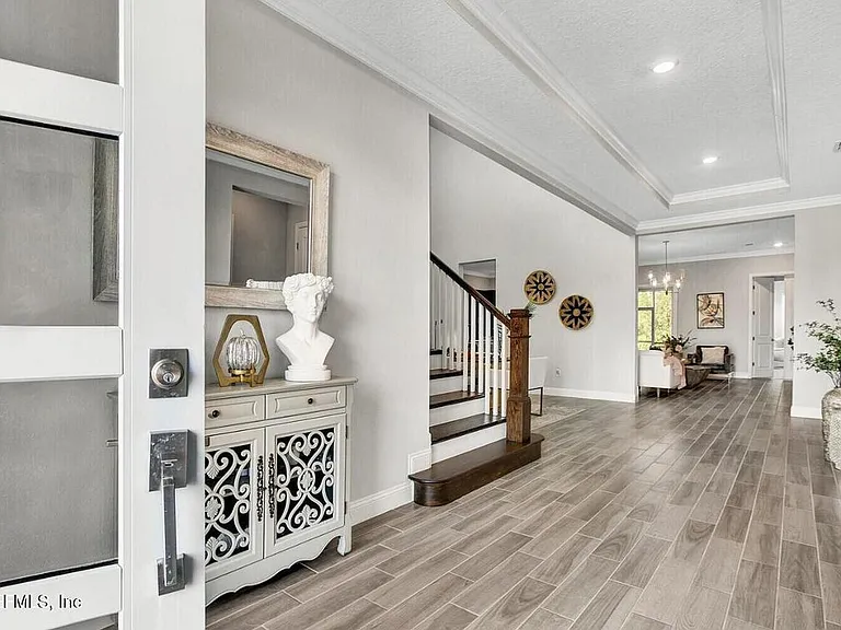 489 Caribbean Pl — Photo 2