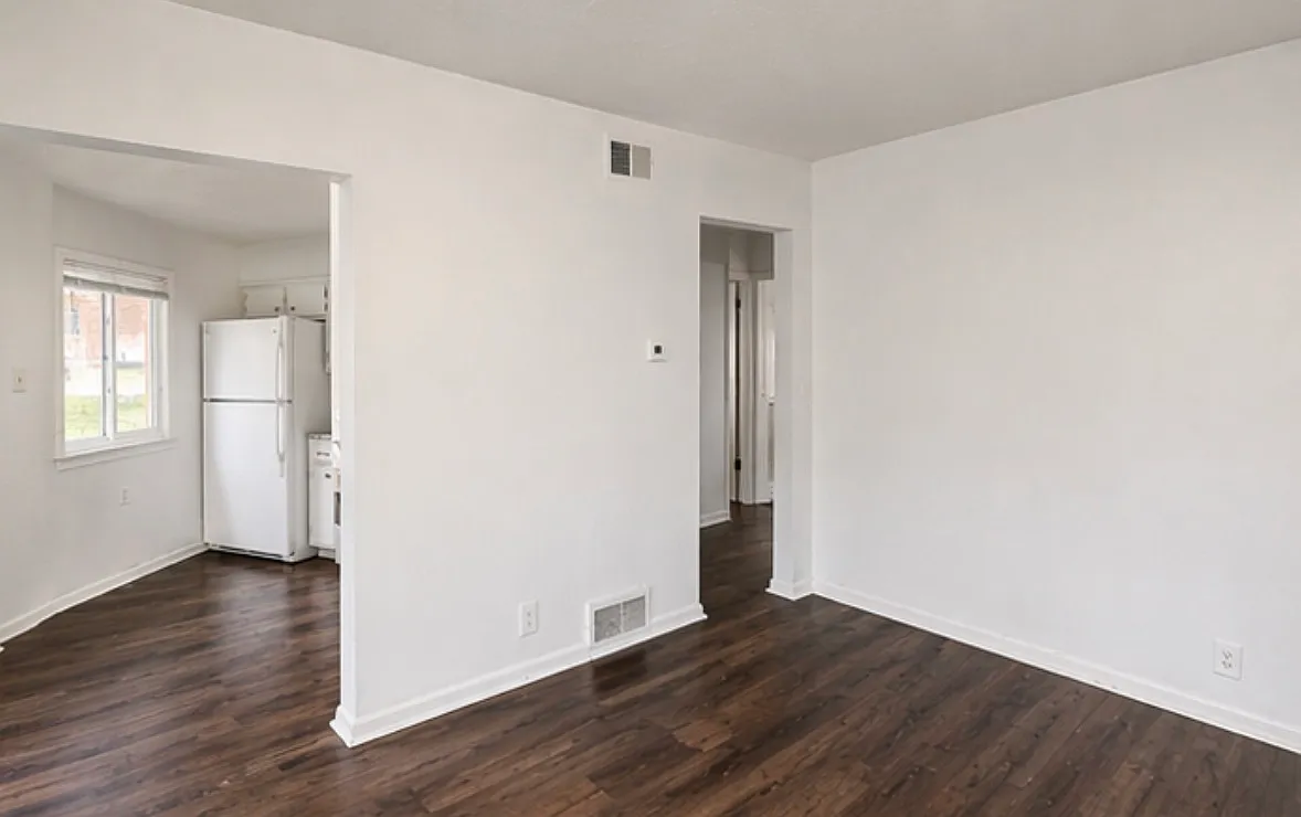 Building Photo - 4680 Harrison St #4