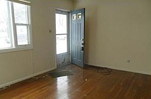 2nd image of 1810 S Carlisle St