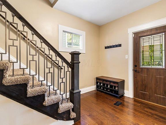 3rd image of 907 Studer Ave
