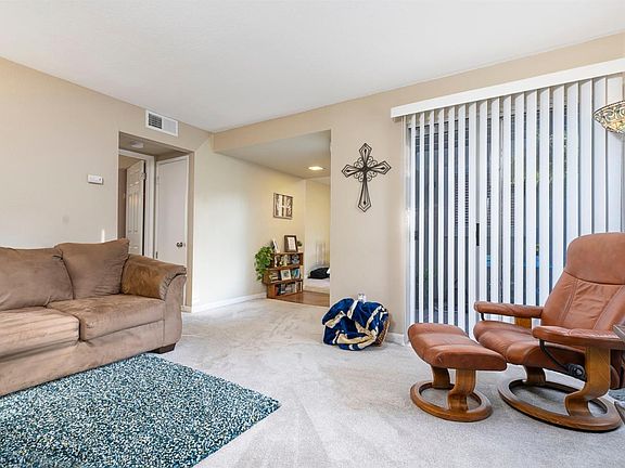 2nd image of 100 Balcaro Way Unit 39A